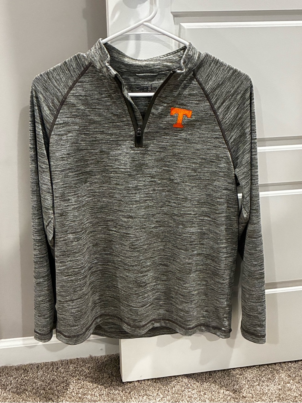 GARB Heather Gray Quarter-Zip Pullover with Tennessee 'T' Patch Youth XL